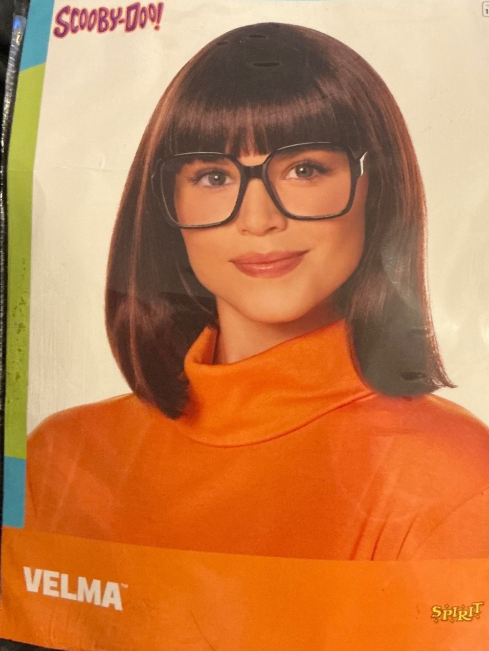 Adult Sassy Velma Costume - Scooby-Doo And Velma Wig size Adult Large 12-14 - Picture 3 of 5